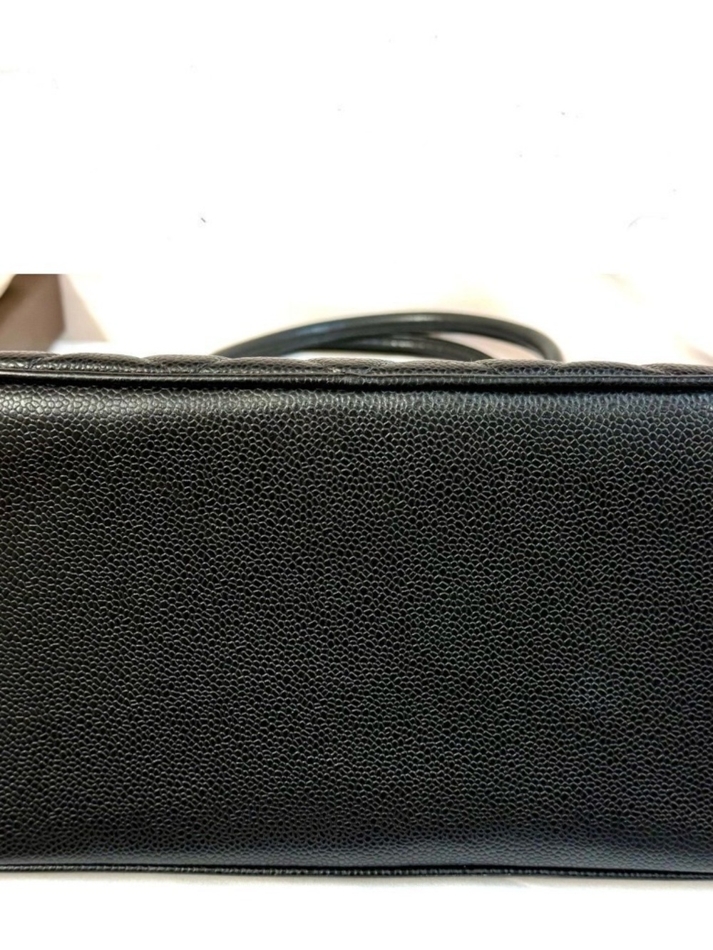 Chanel Medallian Tote - Picture 4 of 4